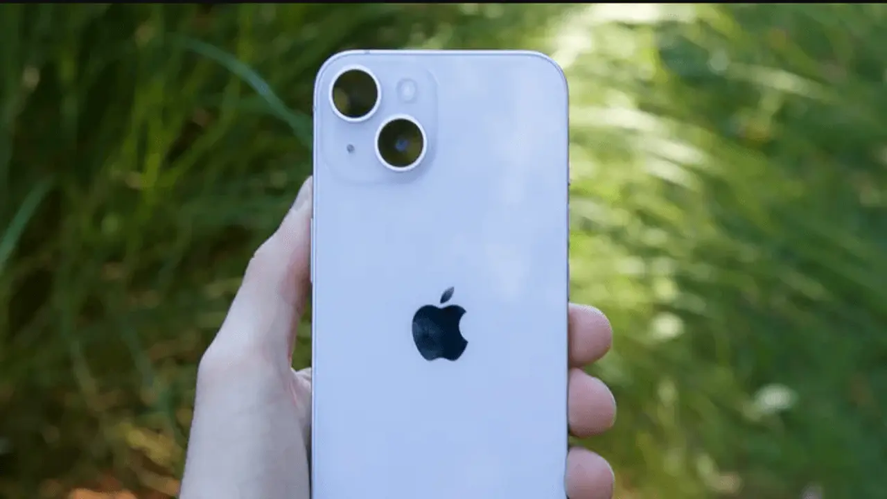 iPhone 14 يبدأ ظهوره في فيتنام مع نهاية شحن Lightning